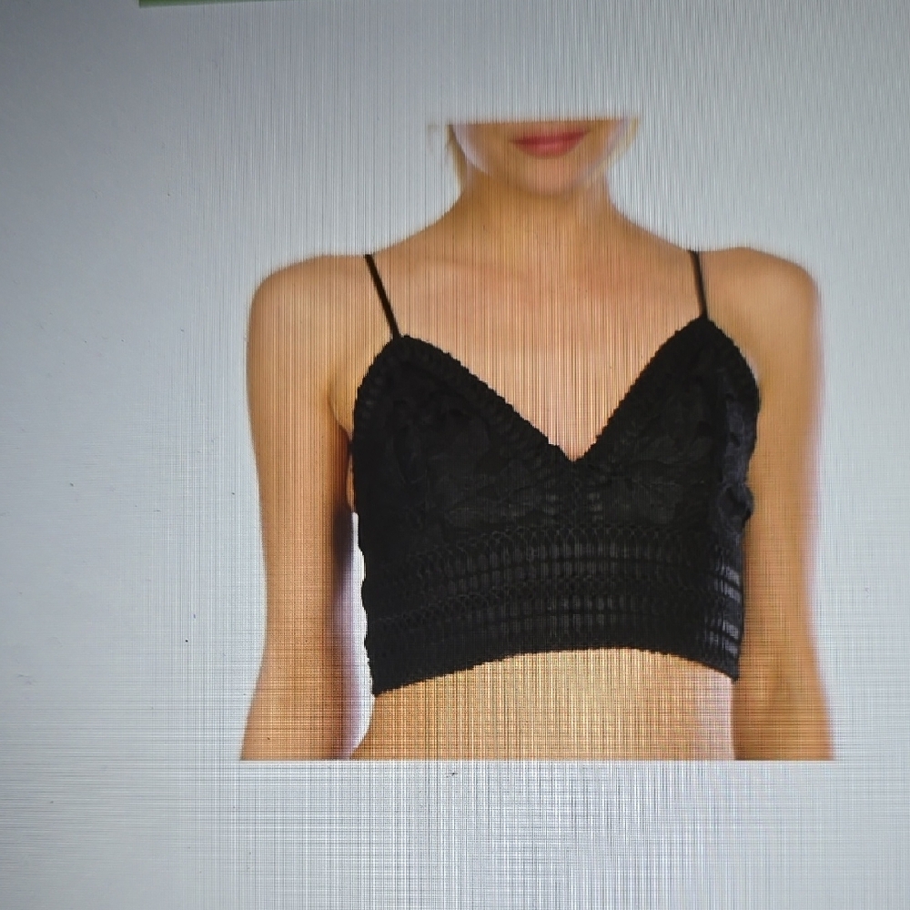Juniors Black Lace Bralette  Top Love Tree- Medium